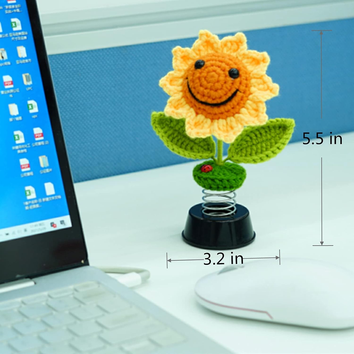 Sunflower Car Accessories Dashboard Decorations, Crochet Smiley Shaking Sun Flowers Bobblehead Dashboard Car Decor for Women, for Cute Girl Car Interior Desk Ornaments Gifts (H 5.2 in)